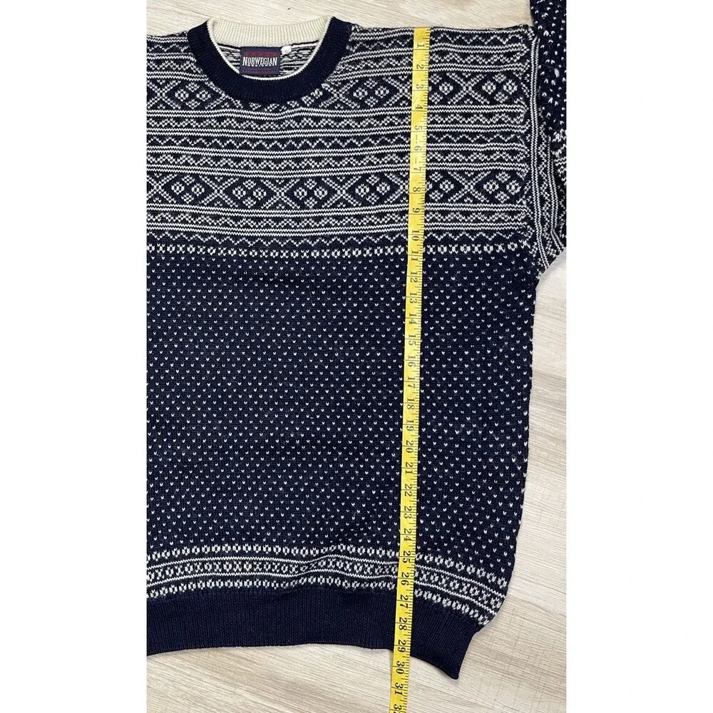 NORWEGIAN DESIGNS XL Pure New Wool Men’s Sweater.